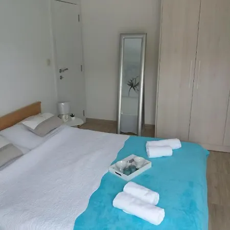 Iskra * Povlja (Brac)